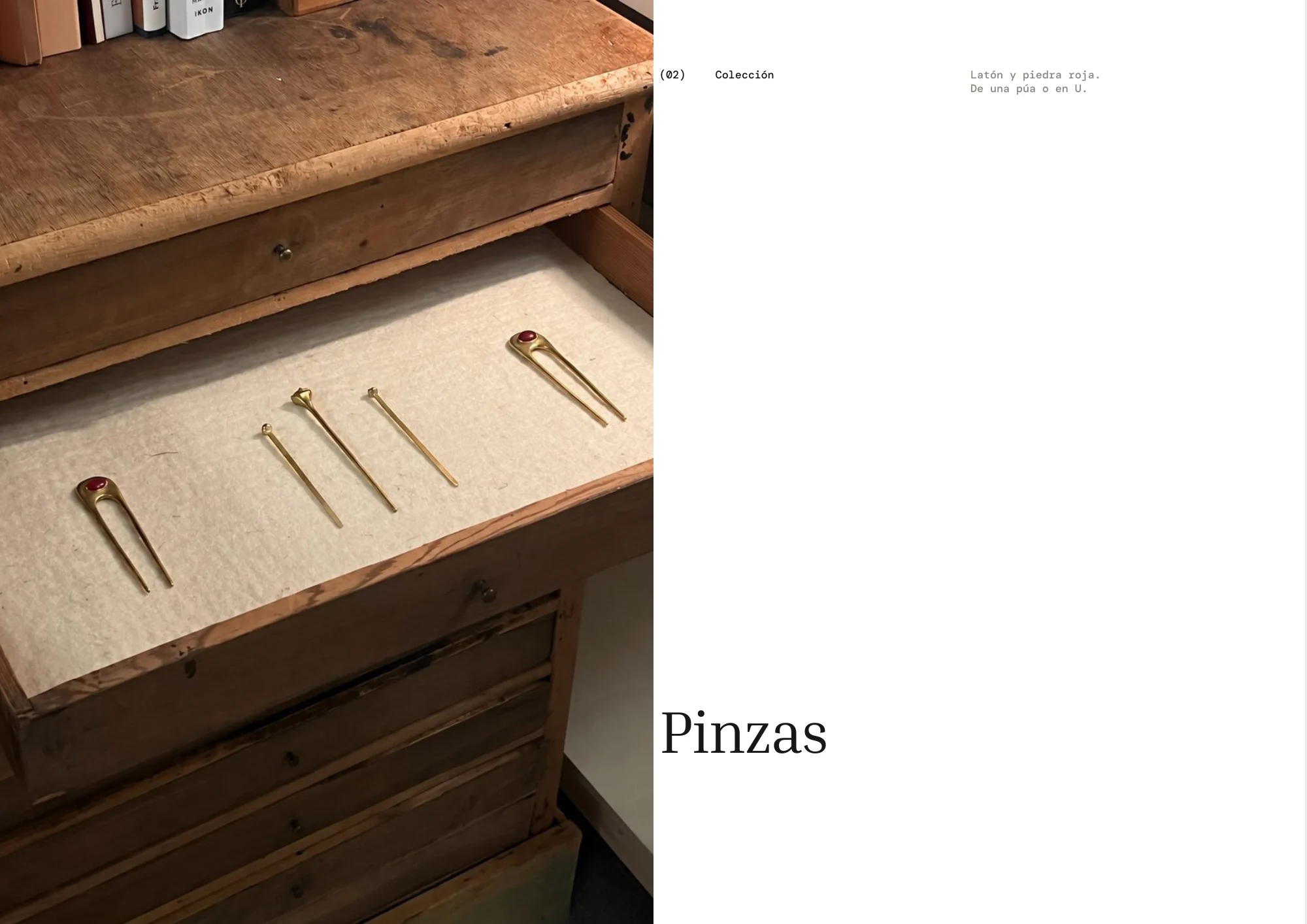 Apertura de Pinzas: un cajón de madera con las piezas